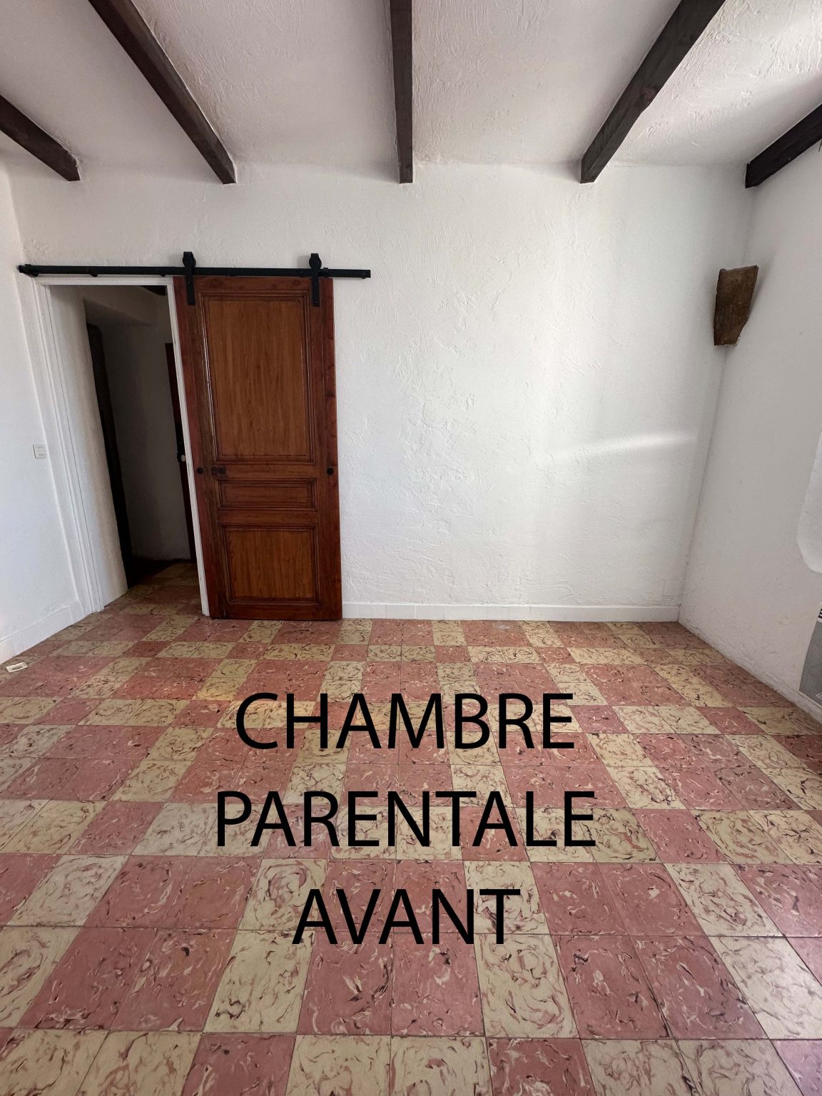 Chambre parentale avant travaux – villa Solea à Saint-Paul-de-Vence