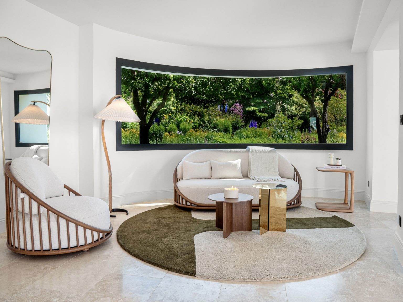Salon avec canapé et fauteuil Expormim – villa Villavista à Saint-Paul-de-Vence