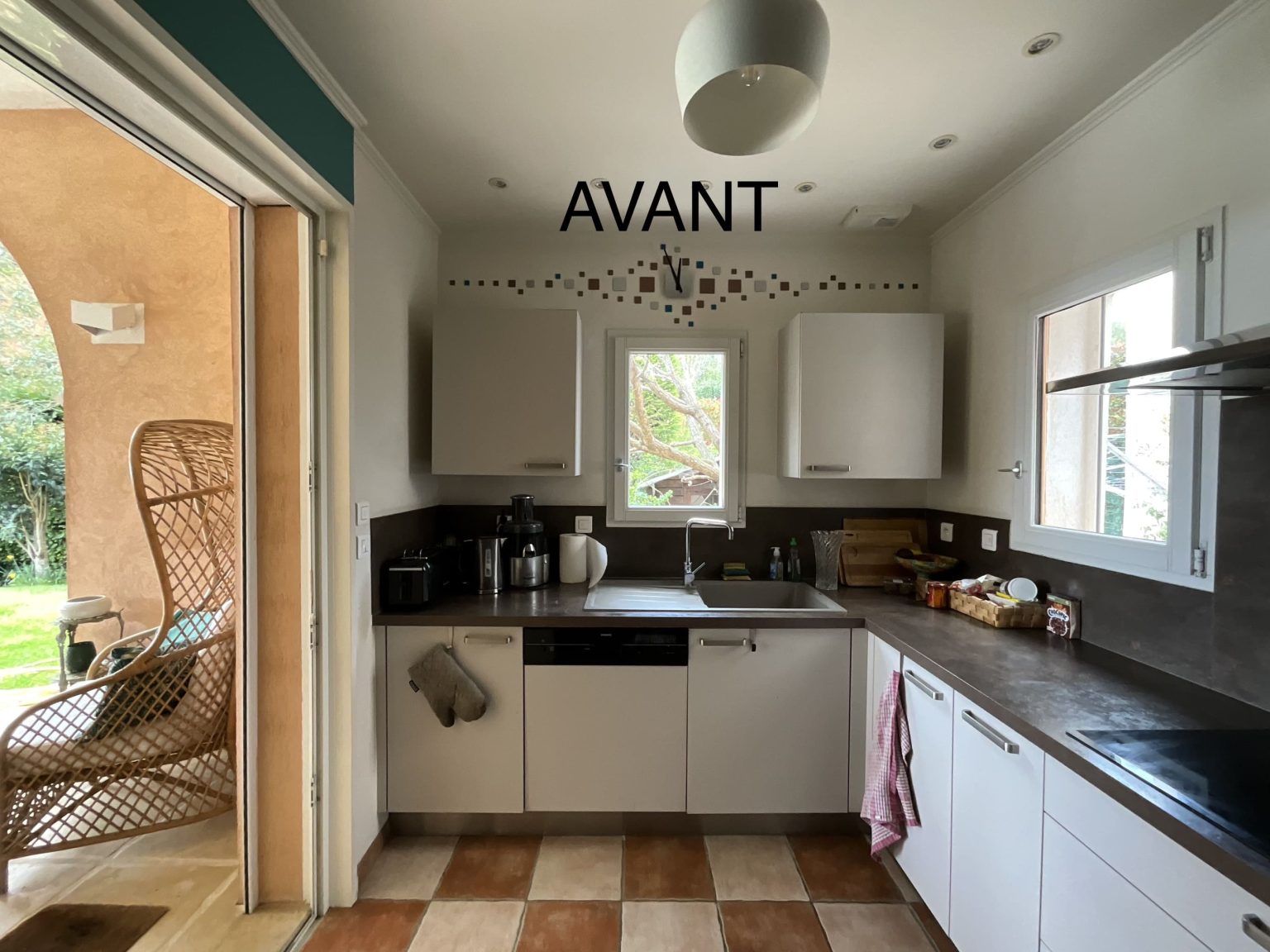 Cuisine avant travaux – villa Favorita