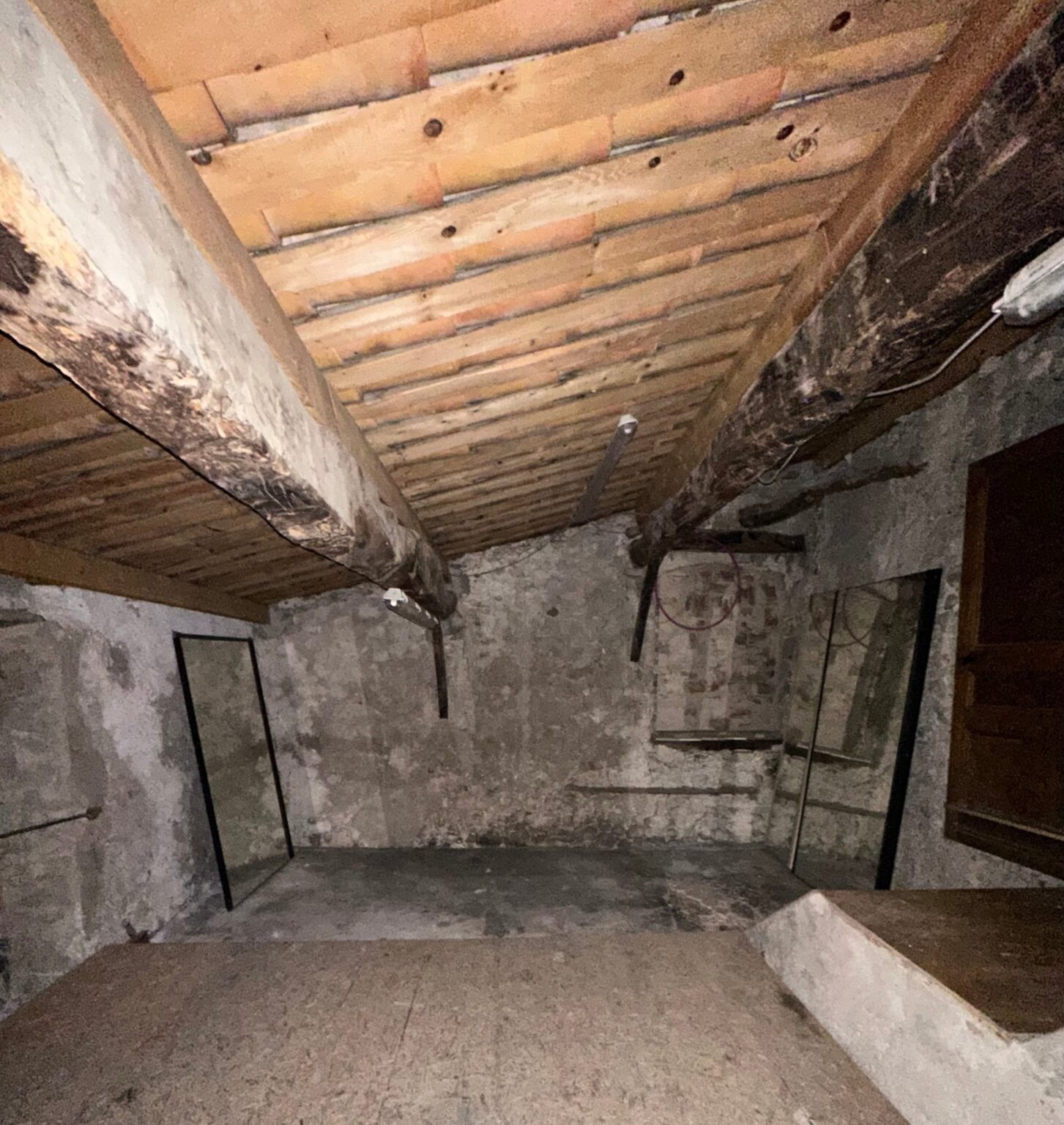 Grenier avant sa transformation – Villa Solea à Saint-Paul-de-Vence